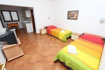 Apartman 7 *