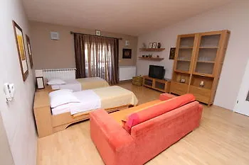 Apartment Apartman 7 *